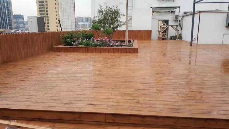 实木原木门：揭秘其独特魅力与潜在挑战**